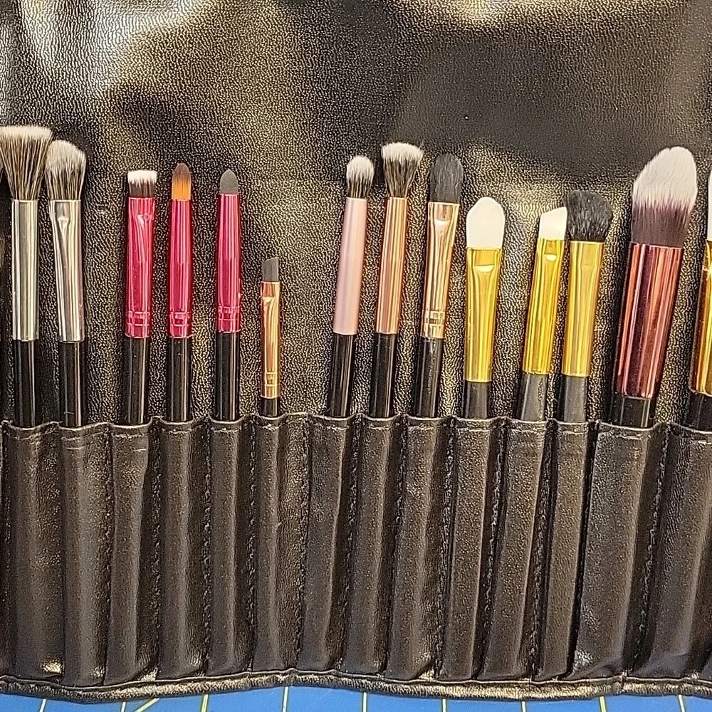 Black Makeup Brush Set of 24 Pleather Case New